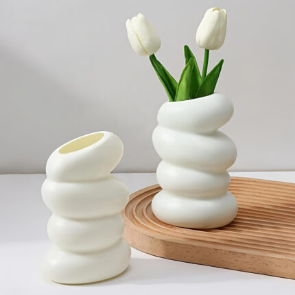 Elegant Nordic-Inspired Spiral White Plastic Vase Decor