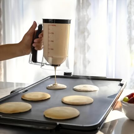1pc Non-Stick Cupcake and Pancake Batter Dispenser